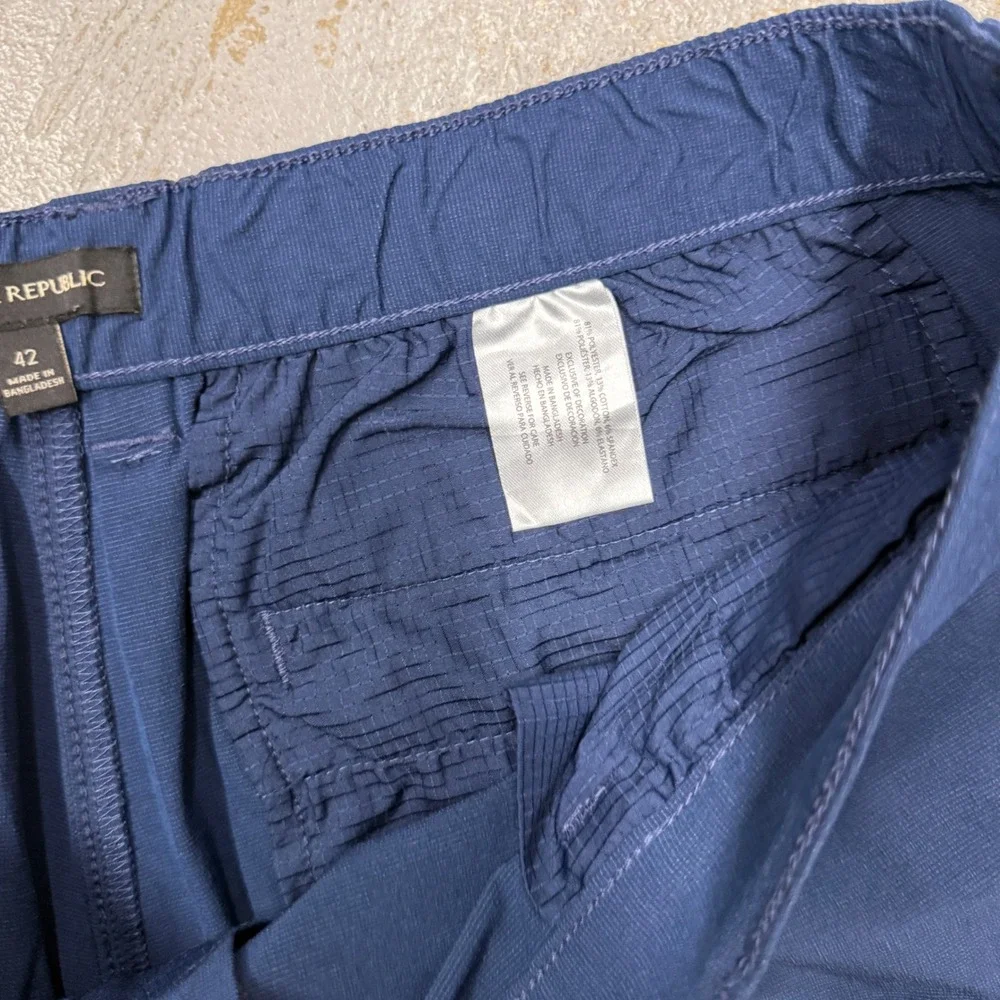 Banana‎ Republic Performance Shorts Navy Blue Stretch Flat Front 42